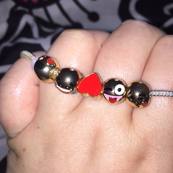 Emoji bracelet - Picture 3 of 3